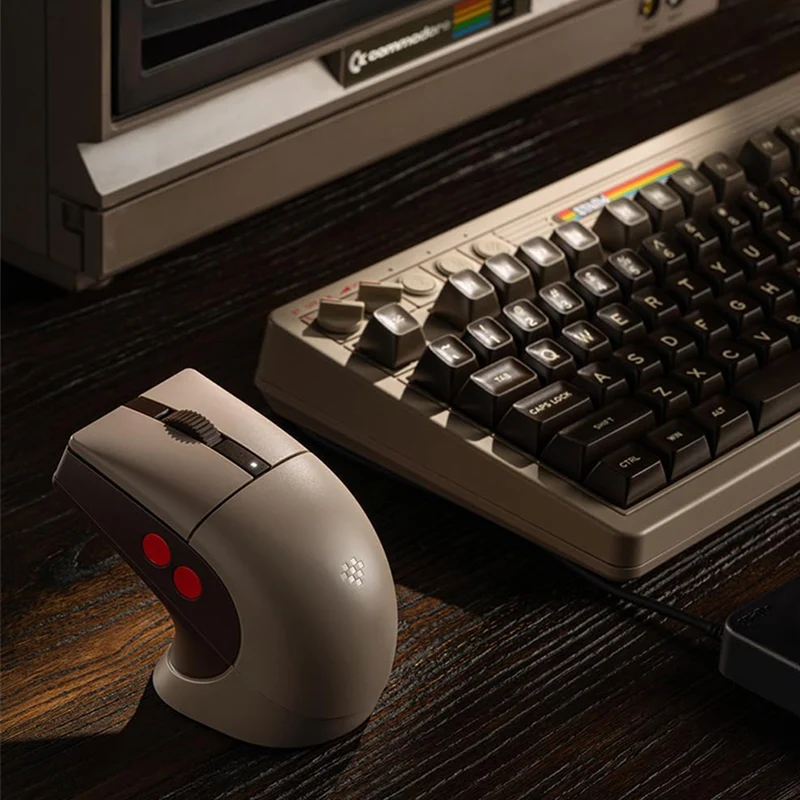 8Bitdo Retro R8 Tri-Mode Mouse with Charging Dock C64 Edition (85CB)