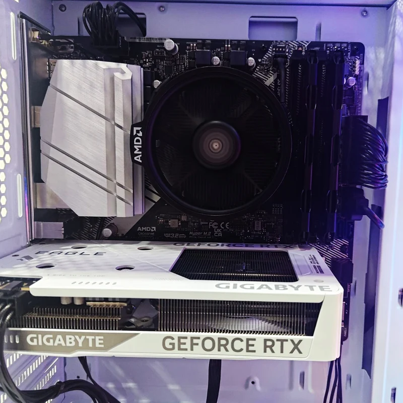 Sigma Aurora White Desktop Gaming PC | AMD Ryzen 5 5600 | 16GB RAM | 512GB SSD | RTX 5060 | Windows 11 Pro