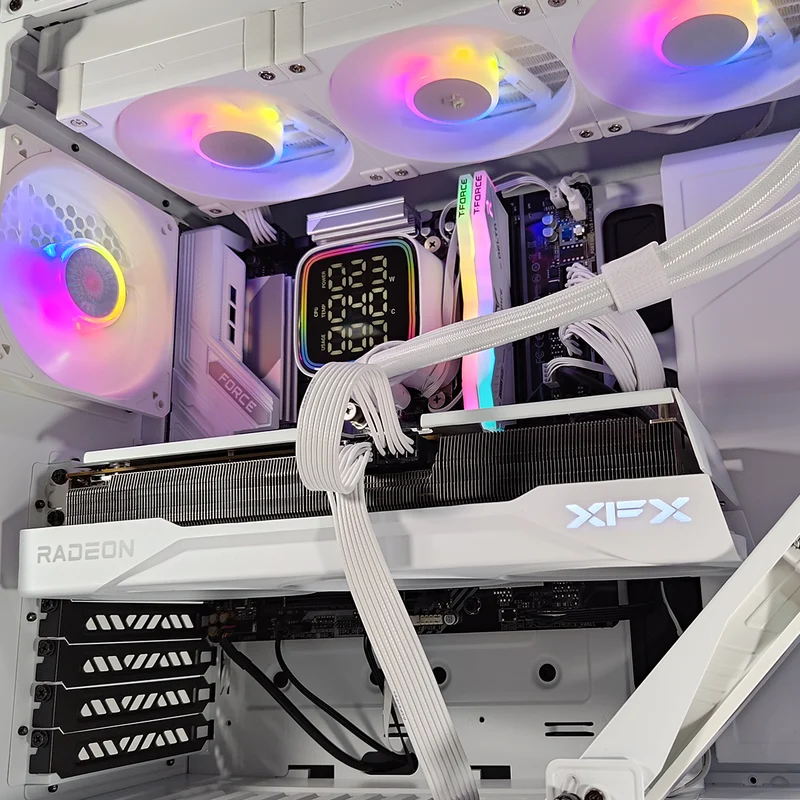 Optima HAF 500 White Desktop Gaming PC | AMD Ryzen 7 9700X | 32GB RAM | 1TB SSD | RX 9070 XT | Windows 11 Pro