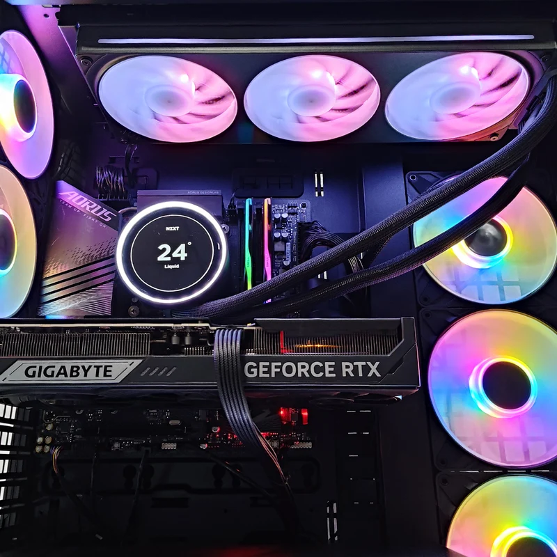 Ultra Xtender Black Desktop Gaming PC | Intel i7-14700K 14th Gen | 32GB RAM | 1TB SSD | RTX 5070 Ti | Windows 11 Pro