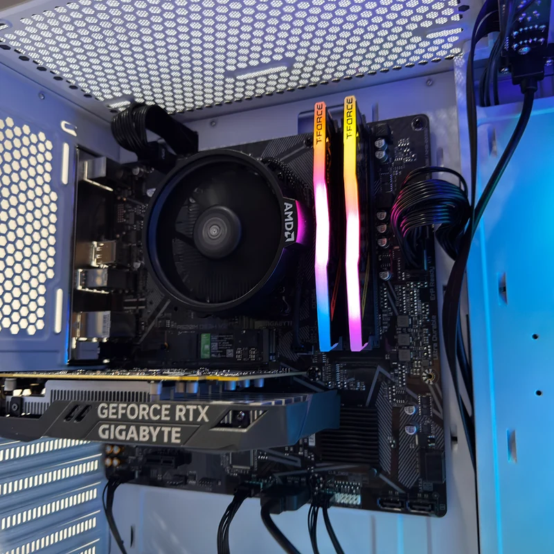 Alpha Aurora Gaming White Desktop Gaming PC | AMD Ryzen 5 5600 | 16GB RAM | 500GB SSD | RTX 3050 | Windows 11 Pro
