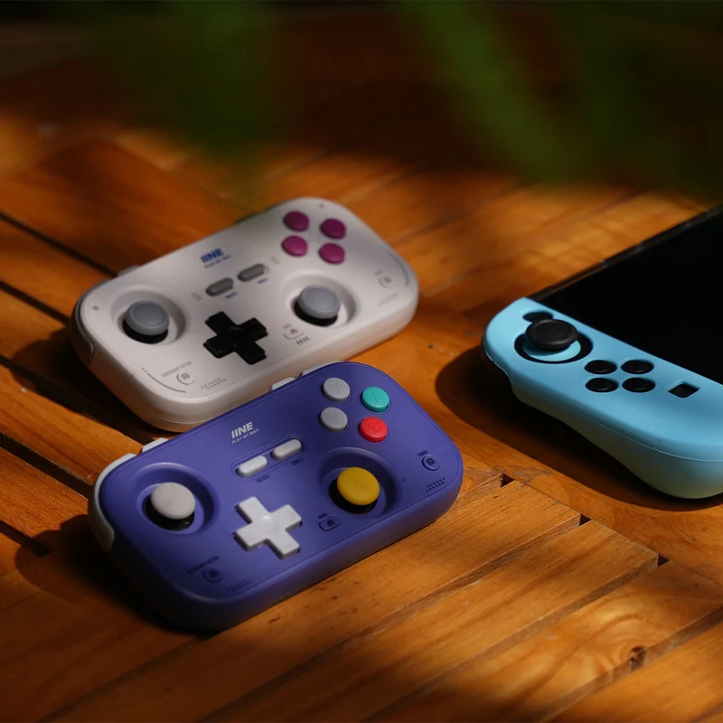 IINE Palm-Sized Retro Chronos Controller for Nintendo Switch (Grey, Purple) (L1194, L1195)