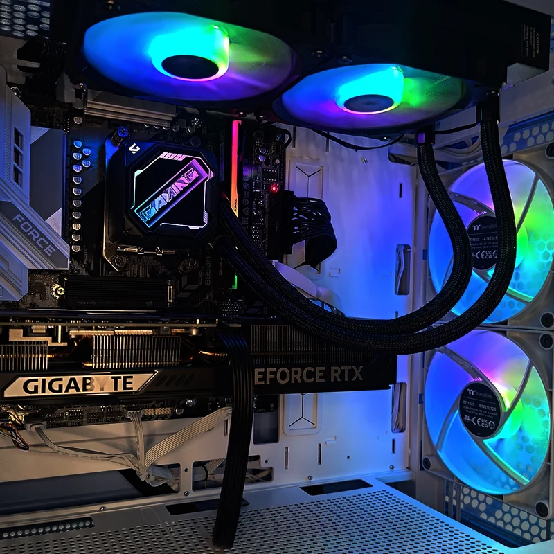 Sophos Ceres 330 Blue Desktop Gaming PC | AMD Ryzen 7 9700X | 16GB RAM | 1TB SSD | RTX 5070 OC | Windows 11 Pro