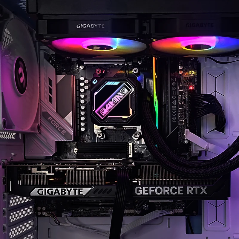 Sophos Ceres 330 Blue Desktop Gaming PC | AMD Ryzen 7 9700X | 16GB RAM | 1TB SSD | RTX 5070 OC | Windows 11 Pro