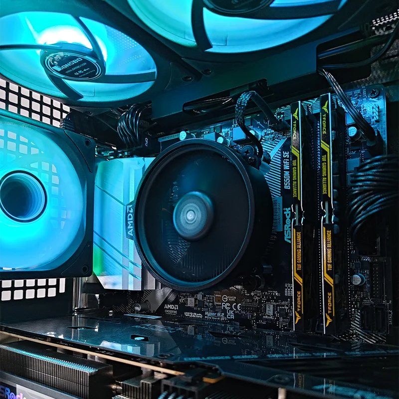 Alpha D32 Black Desktop Gaming PC | AMD Ryzen 5 5600 | 16GB RAM | 512GB SSD | RX 7600 | Windows 11 Pro