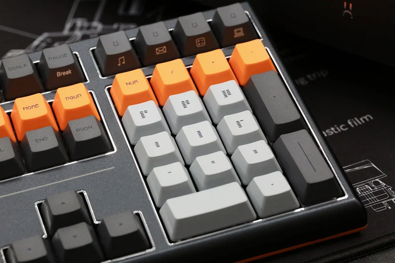 Varmilo VBM108 Bot Lie Mechanical Keyboard (Varmilo EC Rose V2) (A01A003B0A4A01A005)