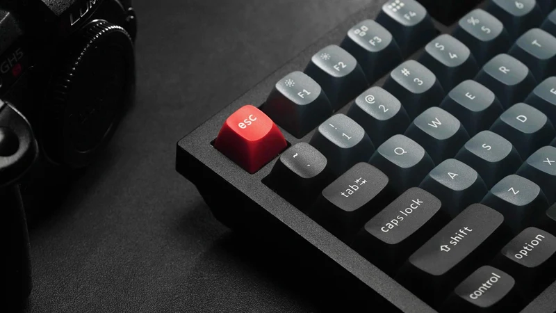 Keychron Q3 QMK Custom Mechanical Fully Assembled Carbon Black Knob Wired Keyboard (Red Switch) (Q3M1)