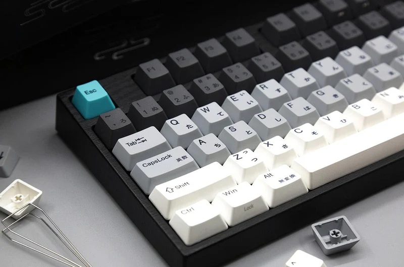 Varmilo VEM108 Yakumo Mechanical Keyboard (Varmilo EC Rose V2) (A36A007B0A3A04A008)