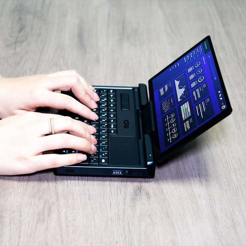GPD MicroPC 2 Intel N250 Processor 7" (1920x1080) 16GB RAM LPDDR5 4800 MT/s 512GB SSD Intel Graphics Windows 11 Pro Handheld Gaming PC + GPD MicroPC 2 Protective Case