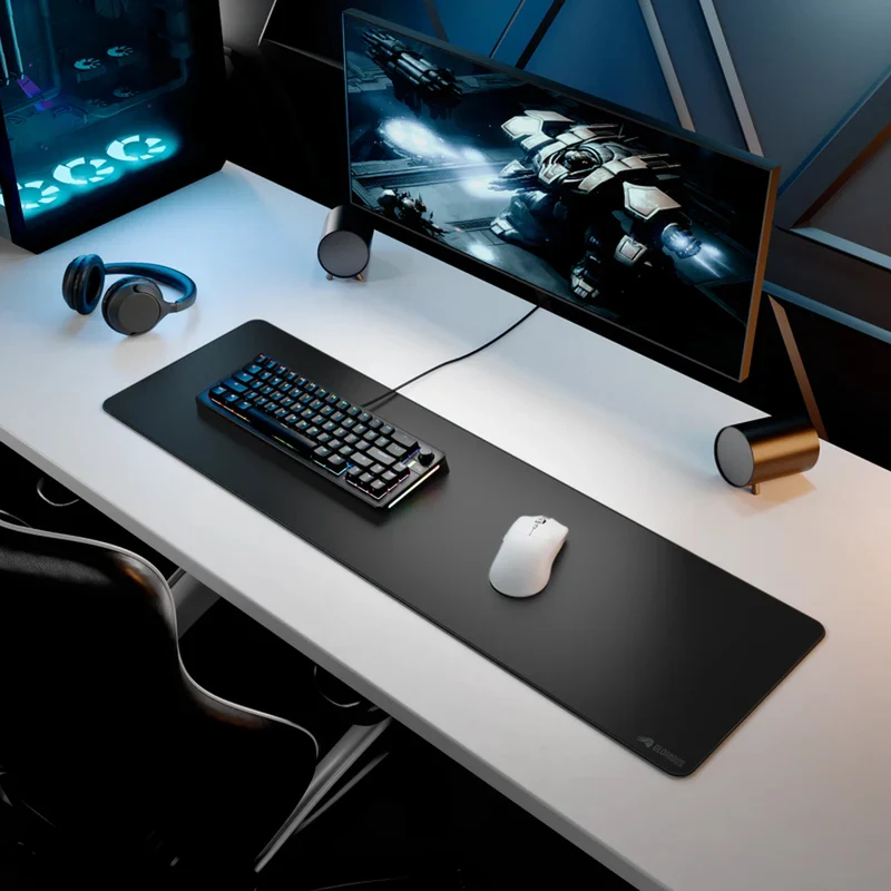 Glorious GMP 2 Large Extended Stitched Cloth Gaming Mousepad (Black, White)