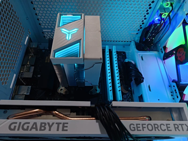 Alpha Aurora White Desktop Gaming PC | AMD Ryzen 5 5600 | 16GB RAM | 512GB SSD | RTX 4060 OC | Windows 11 Pro