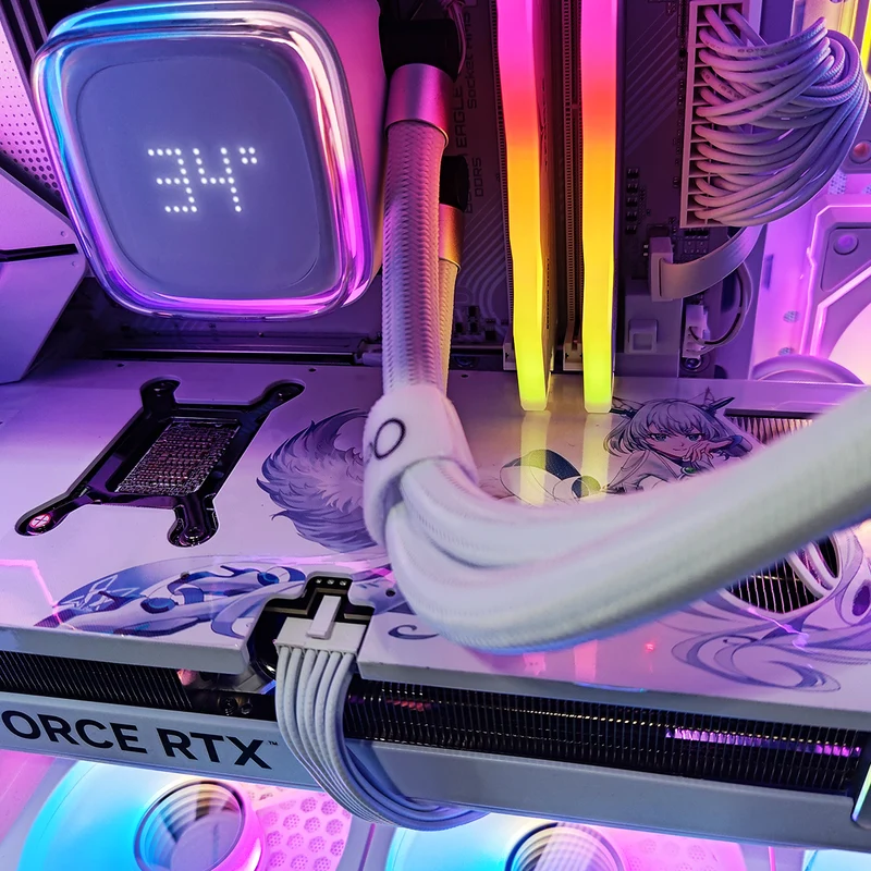 Sophos Iota C70 White Desktop Gaming PC | AMD Ryzen 7 7700X | 32GB RAM | 1TB SSD | RTX 5070 | Windows 11 Pro