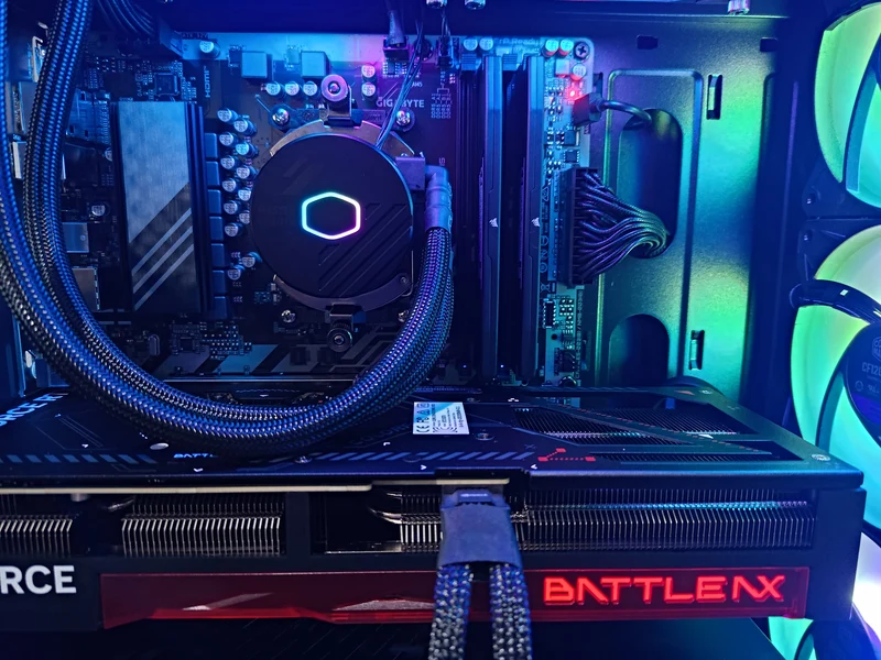 Aurora Elite 301 Black Desktop Gaming PC | AMD Ryzen 5 7500F | 32 GB RAM | 1 TB SSD | RTX 5070 | Windows 11 Pro