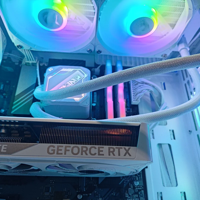 Aurora Versa White Desktop Gaming PC | Intel i7 12700 | 32GB RAM | 1TB SSD | with WiFi + Bluetooth | GeForce RTX 5060 Ti OC | Windows 11 Pro