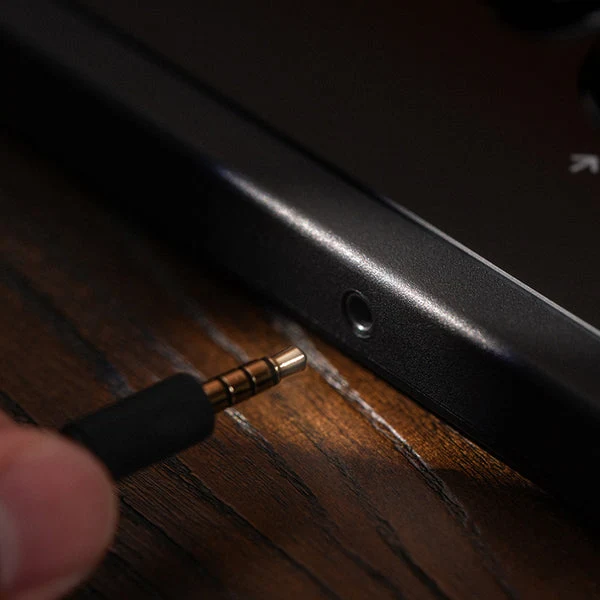 8Bitdo Arcade Controller for Xbox Series X/S / XboxOne / Windows 10/11 (81JB)