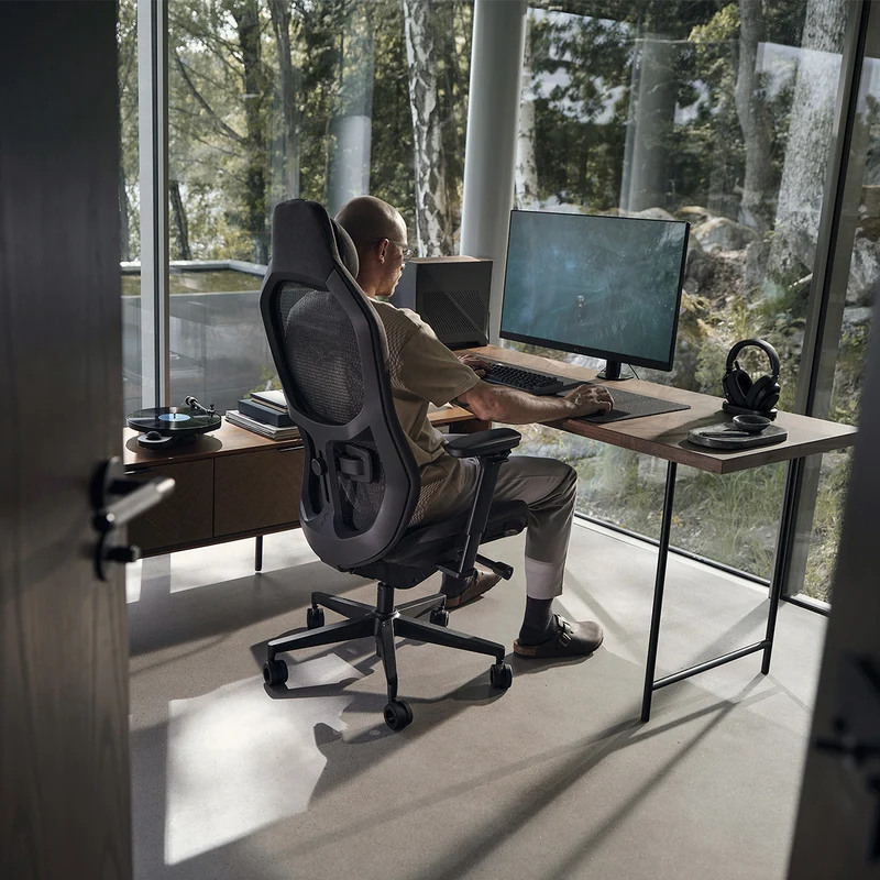 Fractal Design Refine Ergonomic Gaming Chair (Dark Mesh, Light Mesh)