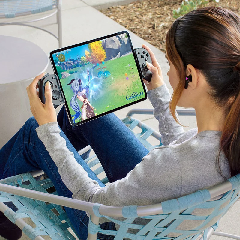Razer Kishi V3 Pro XL USB-C Gaming Controller for Full-Sized iPad & Android Tablets