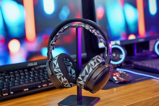 Wicked Cushions WC Silicone HeadbandZ for Audeze Maxwell (Black, 90s Black, Geo Grey, Red Camo, 90s White, Speed Racer) (HB-SI-MAXWELL-B, HB-SI-MAXWELL-90B, HB-SI-MAXWELL-GG, HB-SI-MAXWELL-RC, HB-SI-MAXWELL-90W, HB-SI-MAXWELL-SR)