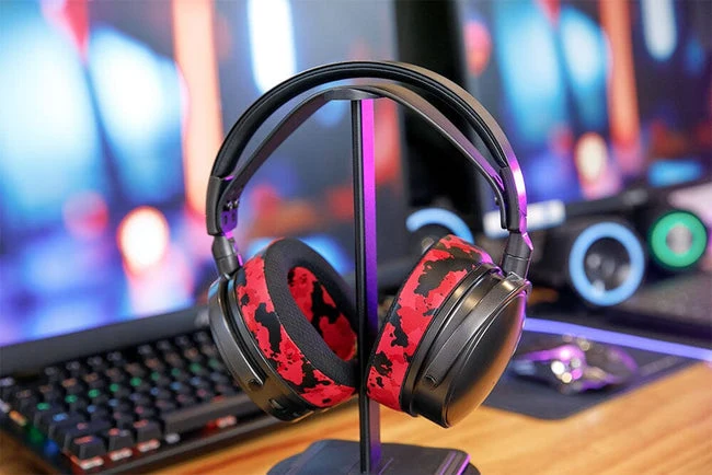 Wicked Cushions Audeze Maxwell Earpads - WC FreeZe Cooling Gel (Black, 90s Black, Geo Grey, Red Camo, 90s White, Speed Racer) (MAXWELLFR-B, MAXWELLFR-90B, MAXWELLFR-GG, MAXWELLFR-RC, MAXWELLFR-90W, MAXWELLFR-SR)