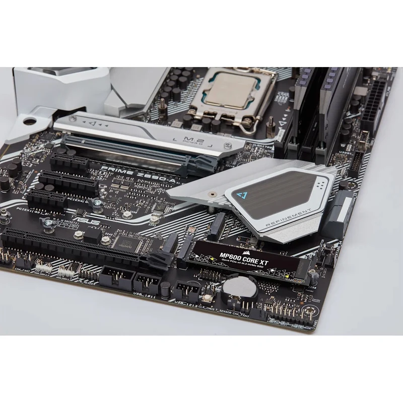 Corsair MP600 Core XT 1TB PCIe Gen4 x4 NVMe 1.4 M.2 SSD (CSSD-F1000GBMP600CXTR2)