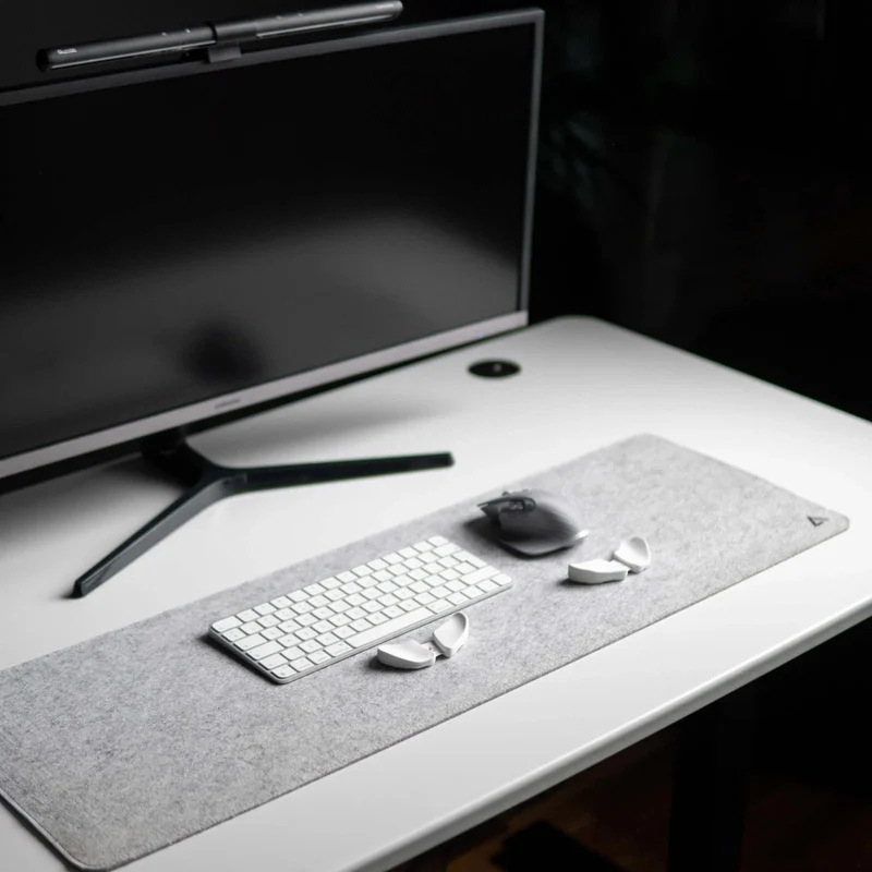 Deltahub Minimalistic Felt Desk Pad Large - Light Grey (Small, Medium, Large)