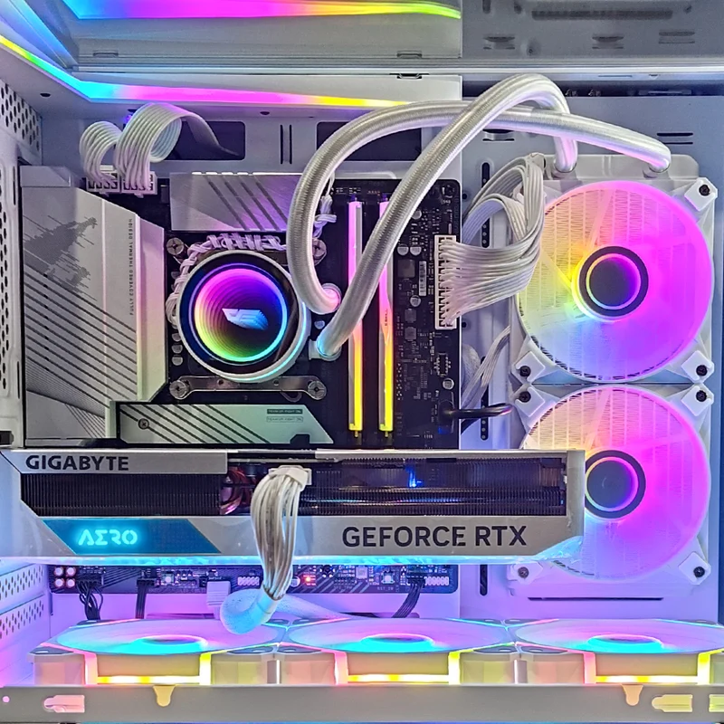 Sophos TH285 White Desktop Gaming PC | Intel i7 14700 | 32GB RAM | 1TB SSD | RTX 4070 | Windows 11 Pro