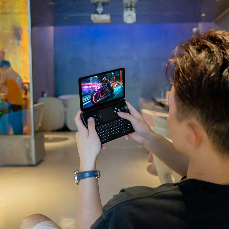 GPD Win Mini 2025 AMD Ryzen AI 9 HX 370 7" (1920x1080) 120Hz High-Refresh Gaming Display 32GB RAM LPDDR5X-7500MT/S 2TB SSD AMD Radeon 890M Graphics (RDNA3.5) Windows 11 Handheld Gaming PC (Black) + GPD Win Mini HX 370 Protection Case