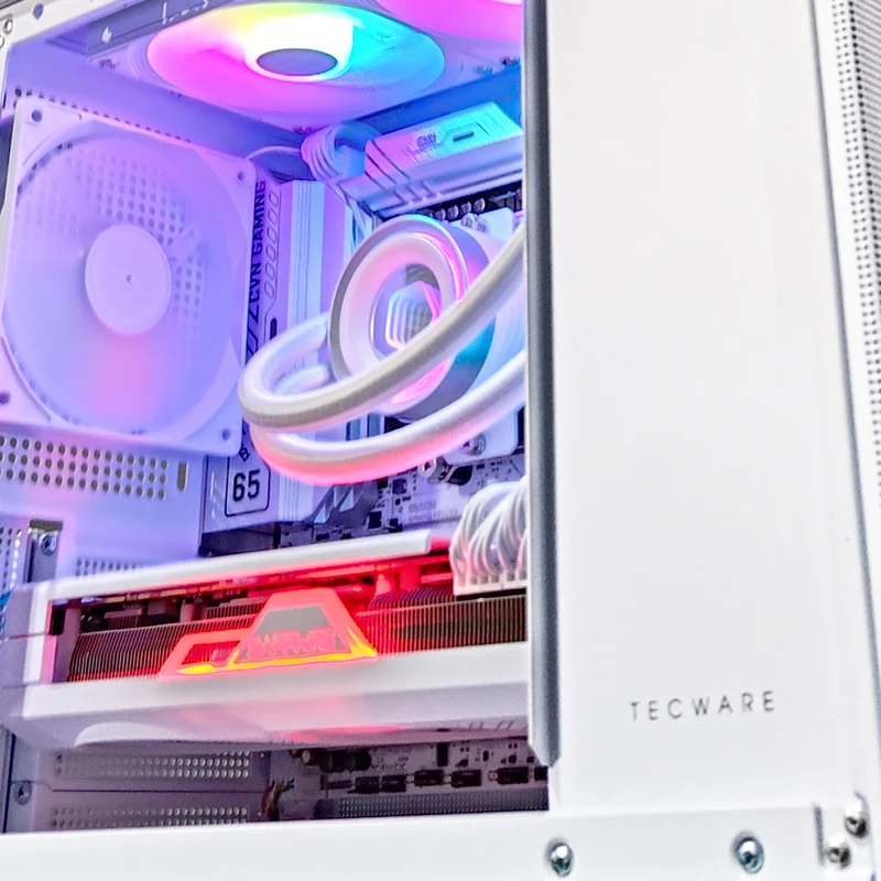 Aurora Fusion 2 White Desktop Gaming PC | AMD Ryzen 5 7600 | 32GB RAM | 1TB SSD | RX 7800 XT | Windows 11 Pro