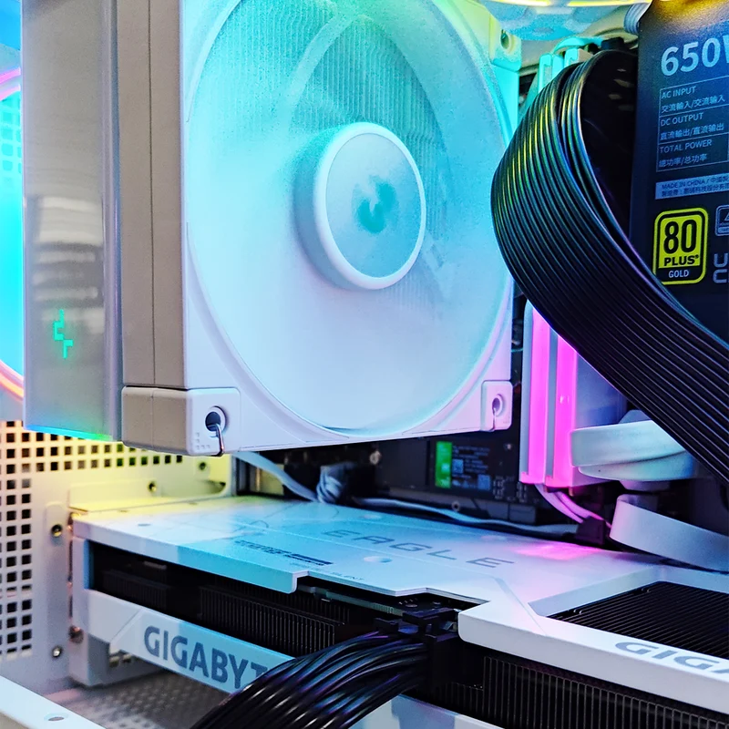 Aurora CH160 White Desktop Gaming PC | AMD Ryzen 5 7600 | 32GB RAM | 1TB SSD | RTX 4060 Ti | Windows 11 Pro