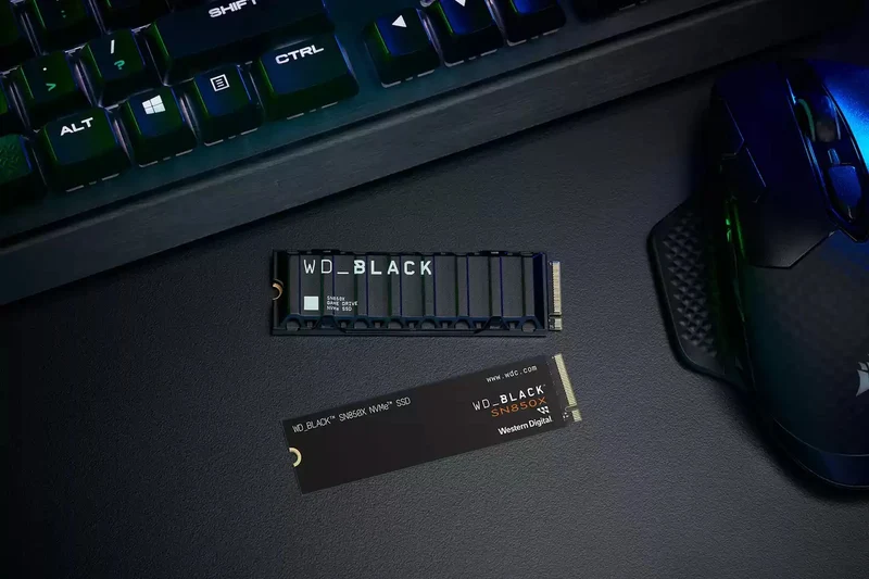 WD BLACK SN850X 4TB NVMe PCIe Gen4 x4 M.2 2280 7300MB/s Read Speed Internal Gaming SSD - Without Heatsink (WDS400T2X0E)