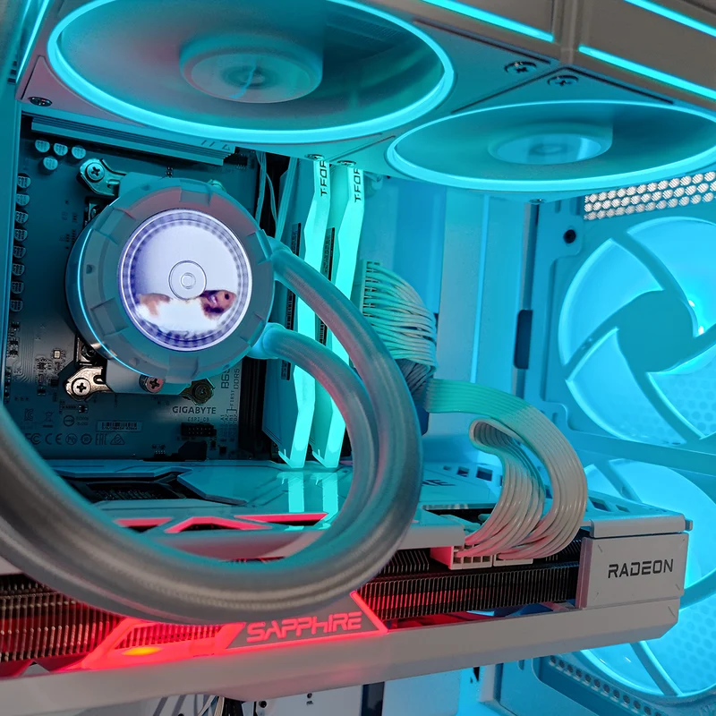 Sophos H5 Flow White Desktop Gaming PC | AMD Ryzen 7 7700X | 32GB RAM | 1TB SSD | RX 7800 XT | Windows 11 Pro