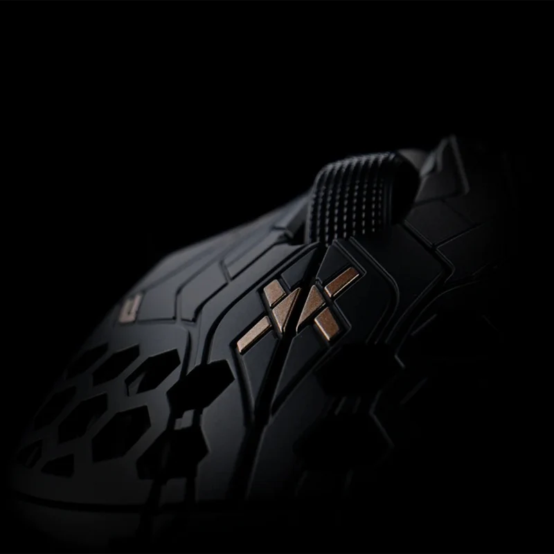 Finalmouse ULTRALIGHTX Wireless Gaming Mouse (Guardian) Lion (M)