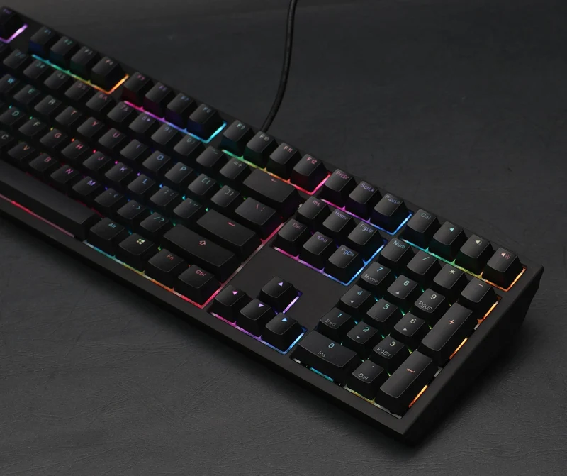 Ducky Shine 7 Blackout RGB LED Double Shot PBT Mechanical Keyboard Cherry RGB Red (DKSH1808ST-RUSPDAAT1)