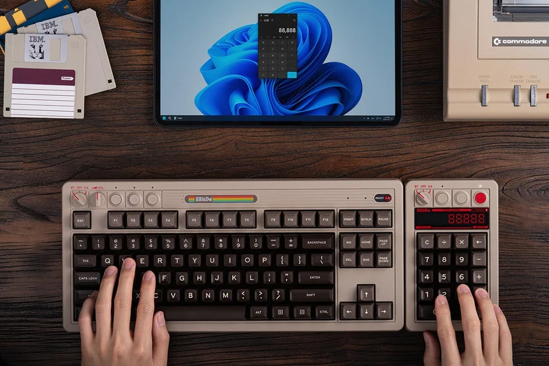 8Bitdo Retro 18 Mechanical Numpad (B5HB) (Fami Edition, N Edition, C64 Edition, M Edition)