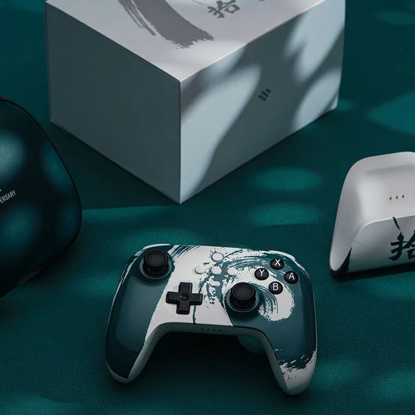 8Bitdo Ultimate Bluetooth Controller 10th Anniversary Gift Pack (80NA01G)