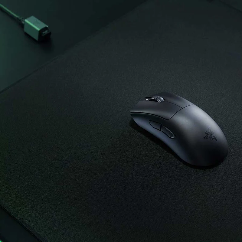 Razer DeathAdder V3 HyperSpeed Ultra-Lightweight Wireless Ergonomic eSports Mouse (Black)