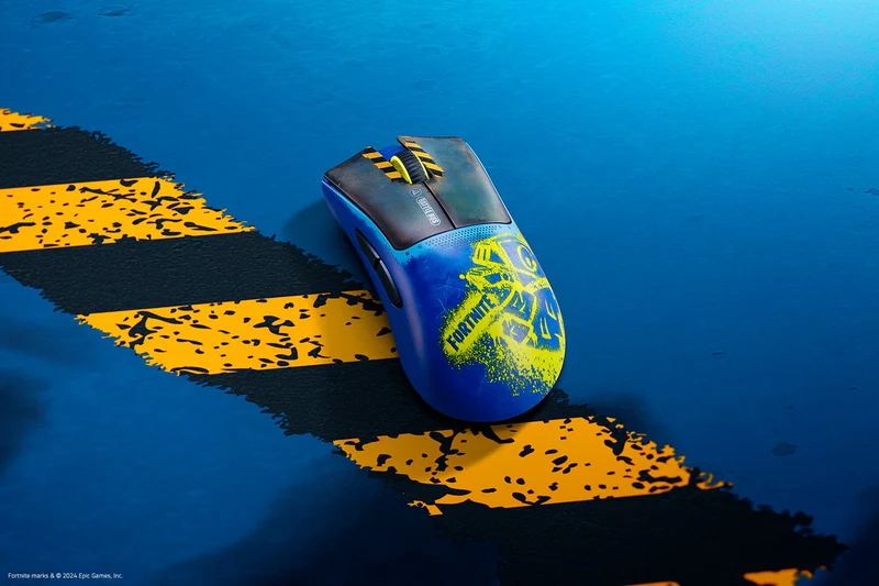 Razer DeathAdder V3 Pro Ultra-Lightweight Wireless Ergonomic eSports Gaming Mouse (Fortnite Edition)