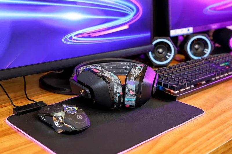 Wicked Cushions Logitech G733 Earpads - WC FreeZe Cooling Gel (Black, Grey, 90s Black)