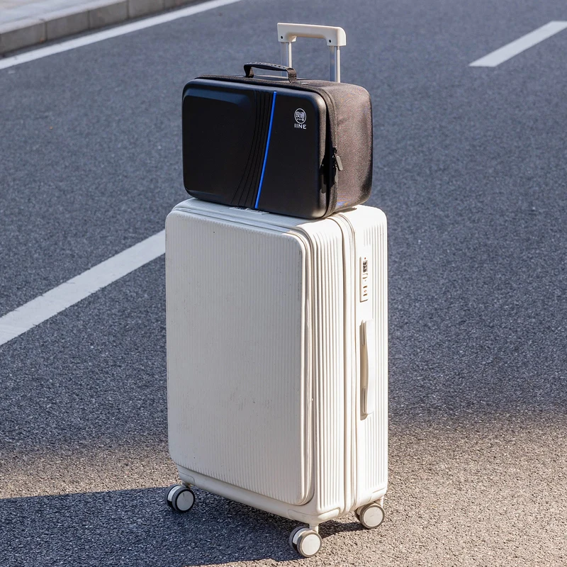 IINE PS5 Slim Comprehensive Storage Bag (L956)