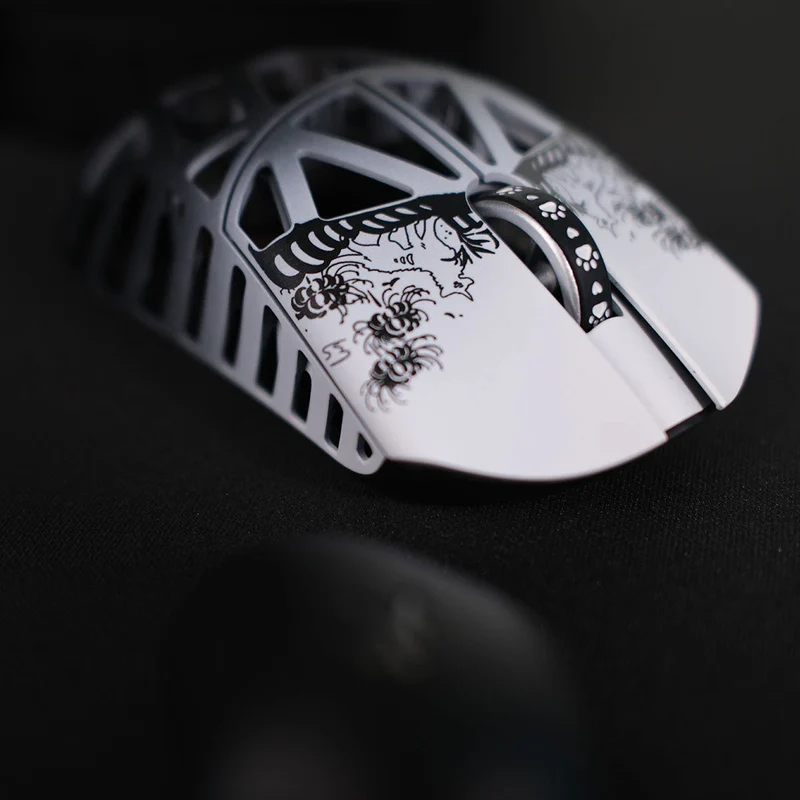 Fabulous Beasts X WLmouse Beast X 8K Lightweight Magnesium Alloy Gaming Mouse (White & Black, White & Pink, White & Blue, White & Purple, White & Orange, White & Red)