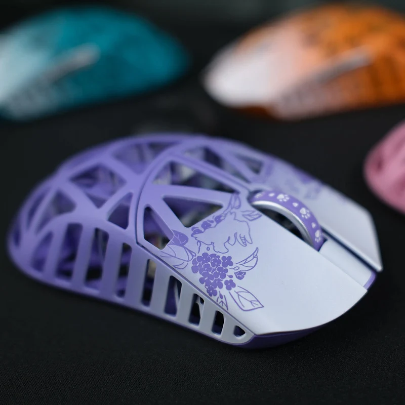 Fabulous Beasts X WLmouse Beast X 8K Lightweight Magnesium Alloy Gaming Mouse (White & Black, White & Pink, White & Blue, White & Purple, White & Orange, White & Red)