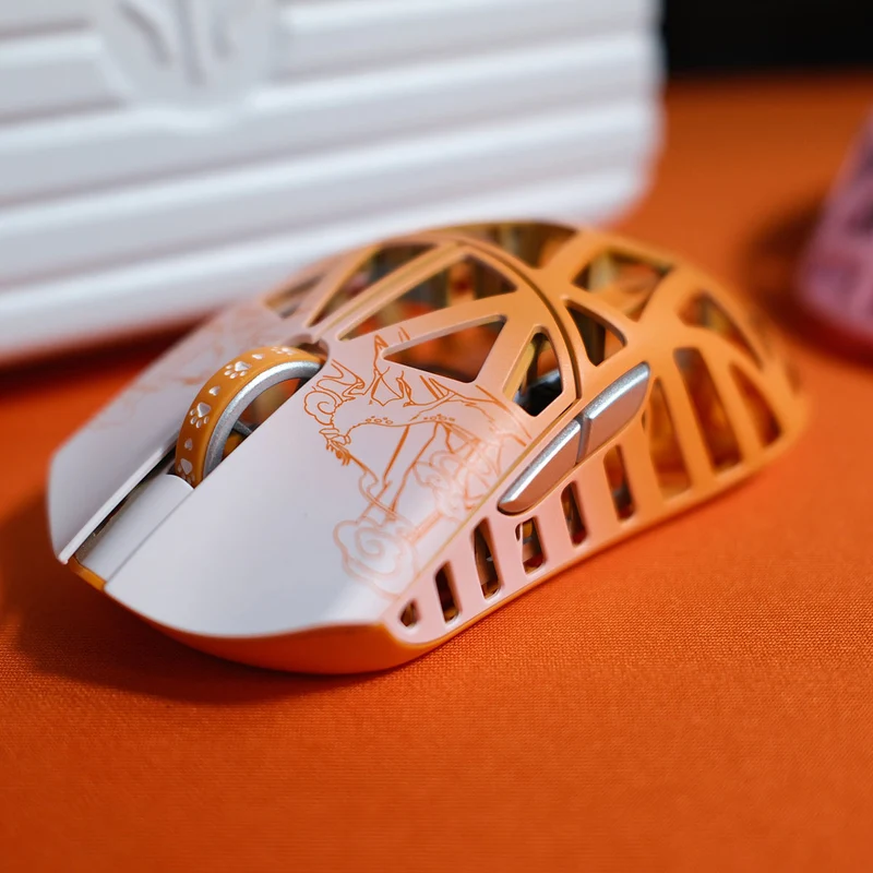 Fabulous Beasts X WLmouse Beast X 8K Lightweight Magnesium Alloy Gaming Mouse (White & Black, White & Pink, White & Blue, White & Purple, White & Orange, White & Red)