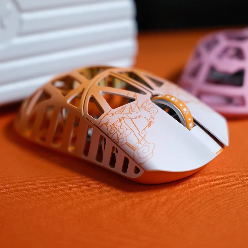 Fabulous Beasts X WLmouse Beast X 8K Lightweight Magnesium Alloy Gaming Mouse (White & Black, White & Pink, White & Blue, White & Purple, White & Orange, White & Red)