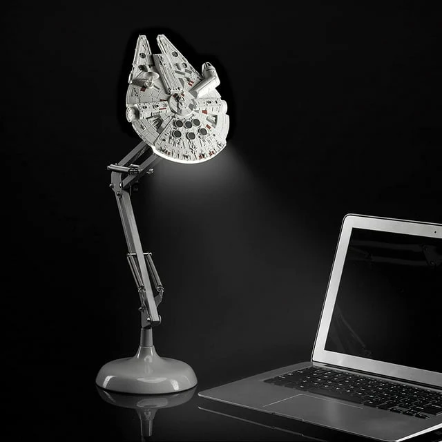 Paladone Star Wars Millenium Falcon Posable Desk Light V3 (PP5056SWV3)