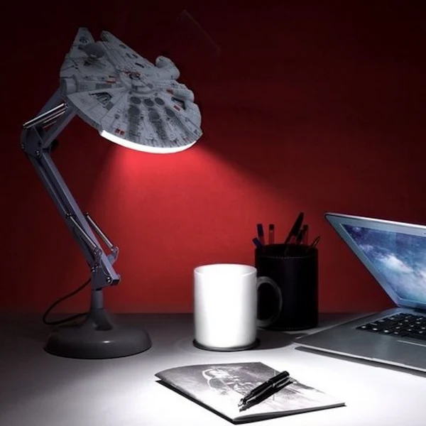 Paladone Star Wars Millenium Falcon Posable Desk Light V3 (PP5056SWV3)