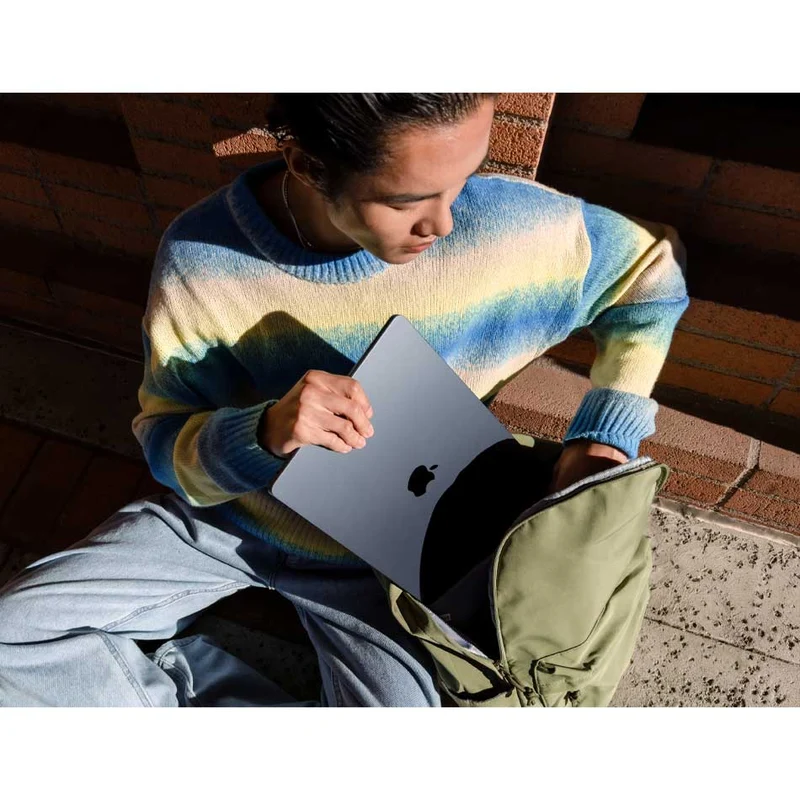 Macbook Air 15" (2024) MRYV3PP/A (Midnight) | M3 Chip | 8-Core CPU | 10-Core GPU | 8GB RAM | 512GB SSD