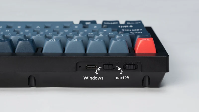Keychron V1 Max QMK/Via Fully-Assembled With Knob Hot-Swappable RGB Backlight 75% Wireless Custom Mechanical Keyboard Carbon Black (Gateron Jupiter Red Switch) (V1M-D1)