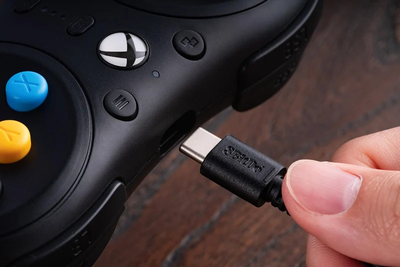 8Bitdo M30 Wired Controller For Xbox + Game Pass Code (82DA)