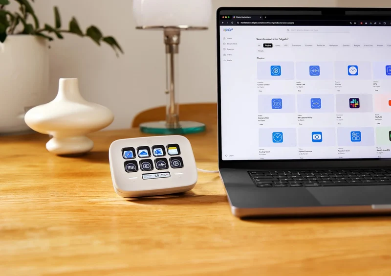 Elgato Stream Deck Neo (Black, White)