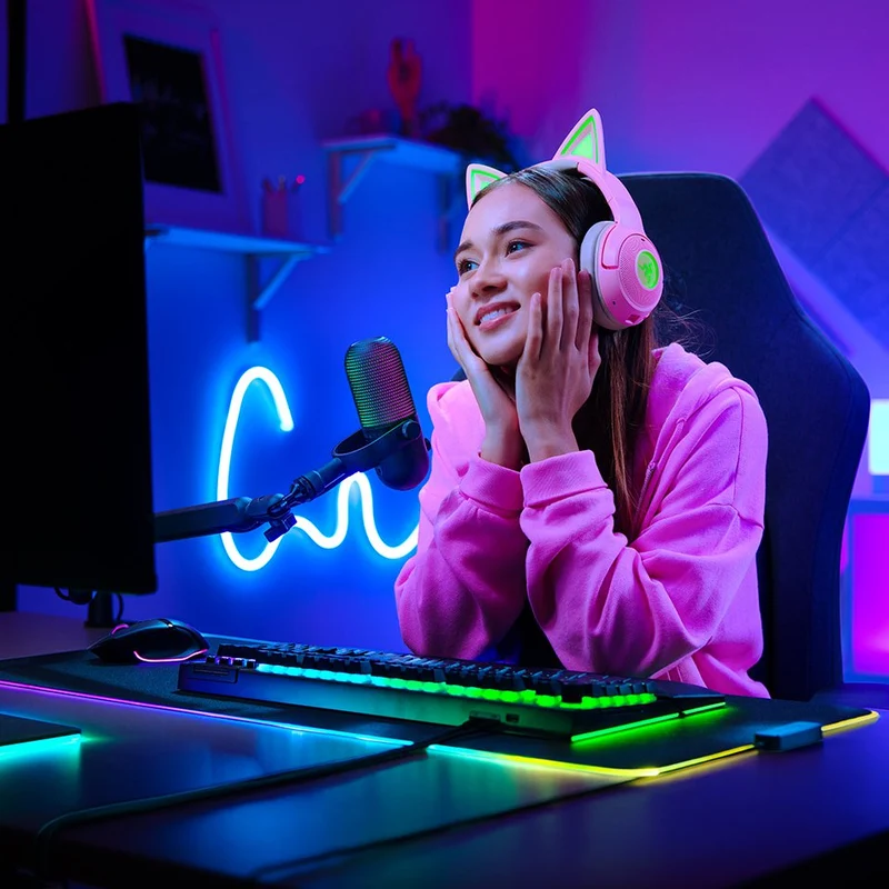Razer Seiren V3 Chroma RGB USB Microphone With Tap to Mute Sensor